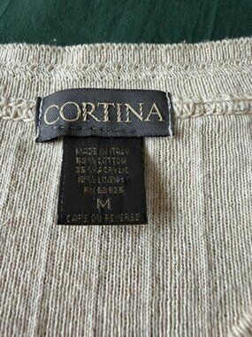 Classic Men’s Beige Long Sleeve Crewneck Sweater – Size Medium